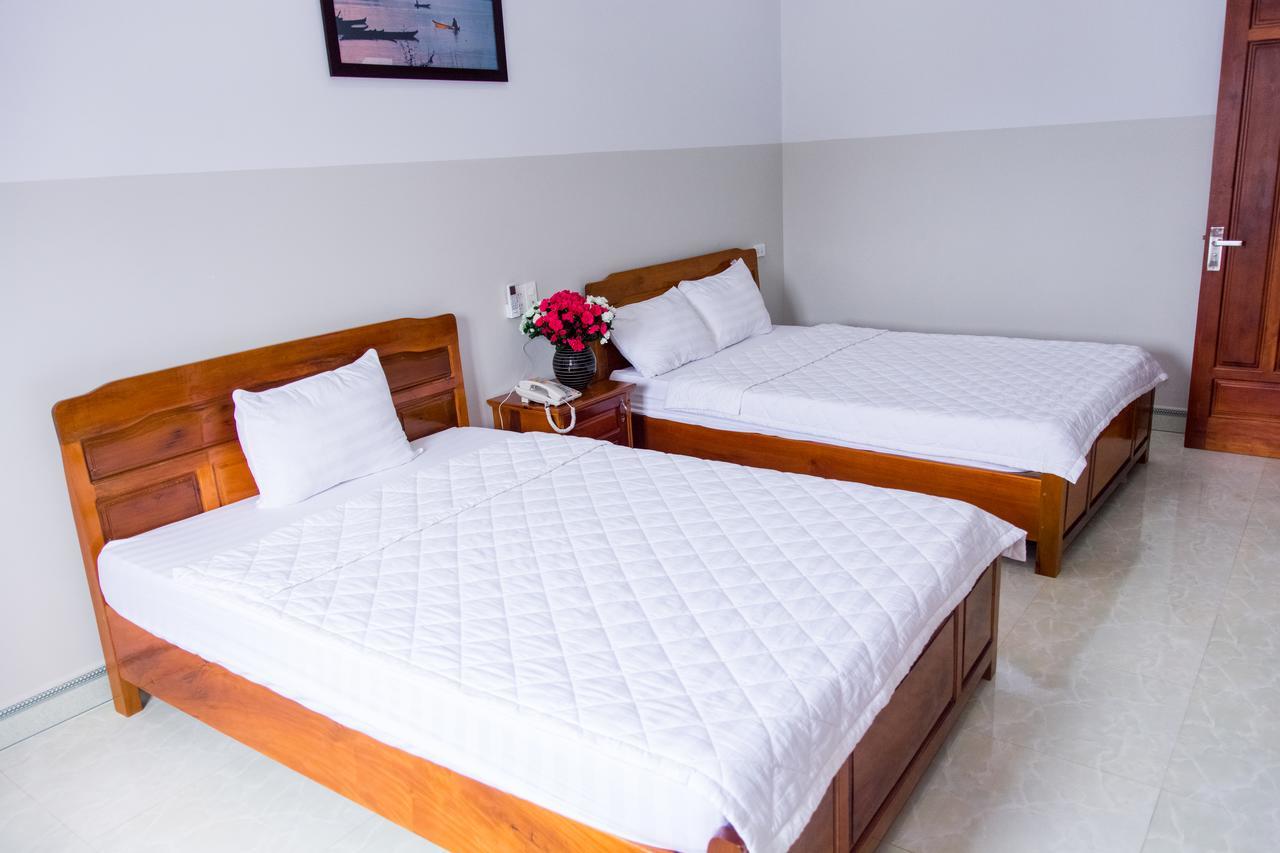 Hoang Thinh Hotel Kon Tum Buitenkant foto